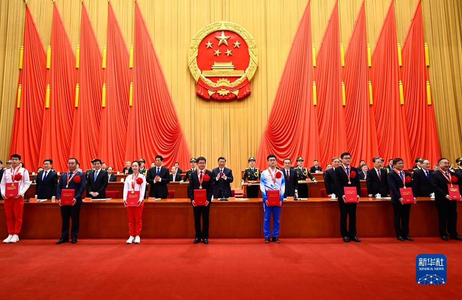 http://www.news.cn/politics/leaders/2022-04/08/1128543828_16494346190091n.JPG http://www.news.cn/politics/leaders/2022-04/08/1128543828_16494346190091n.JPG