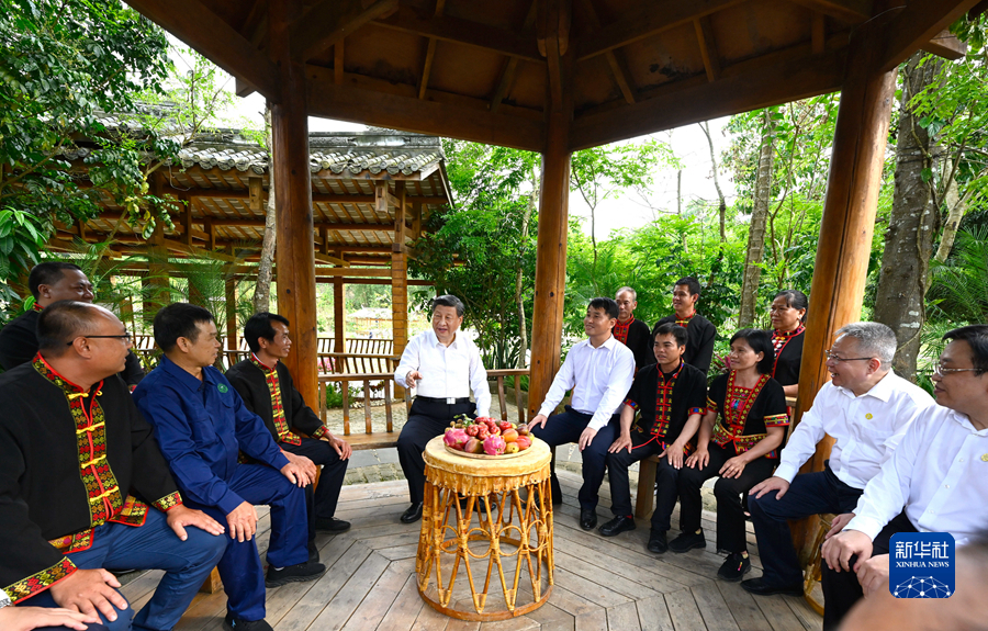 http://www.news.cn/politics/leaders/2022-04/13/1128557517_16498600027861n.JPG