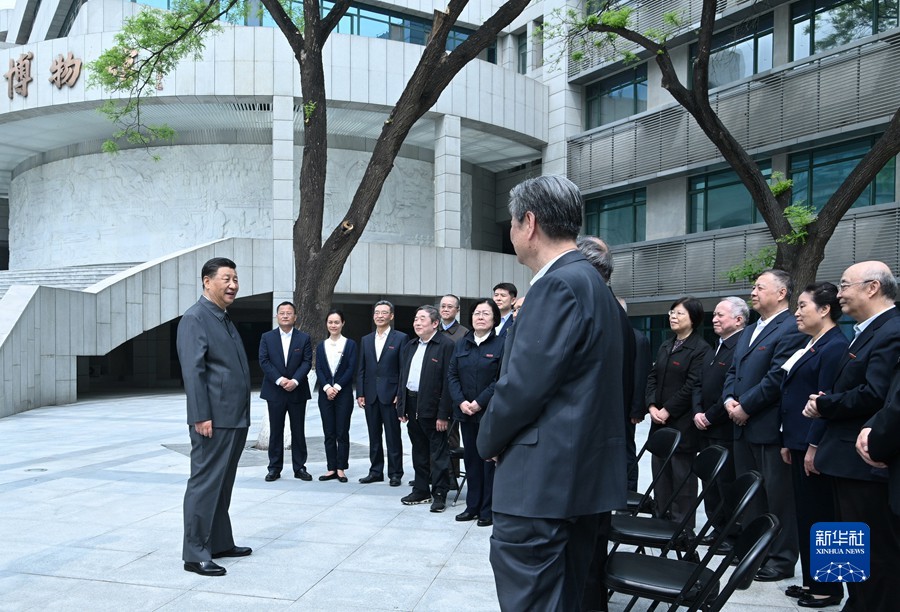 http://www.news.cn/politics/leaders/2022-04/25/1128595417_16508981368111n.jpg