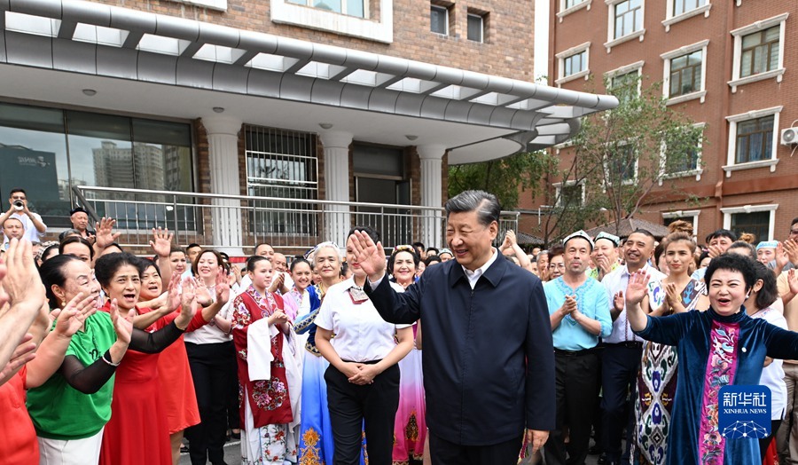 http://www.news.cn/politics/leaders/2022-07/15/1128836147_16578992049111n.jpg