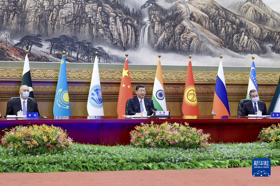 http://www.news.cn/politics/leaders/2023-07/04/1129732372_16884814905271n.JPG