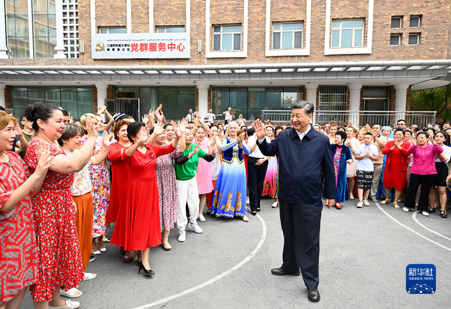 http://www.news.cn/politics/leaders/2022-07/15/1128836147_16578971671991n.JPG
